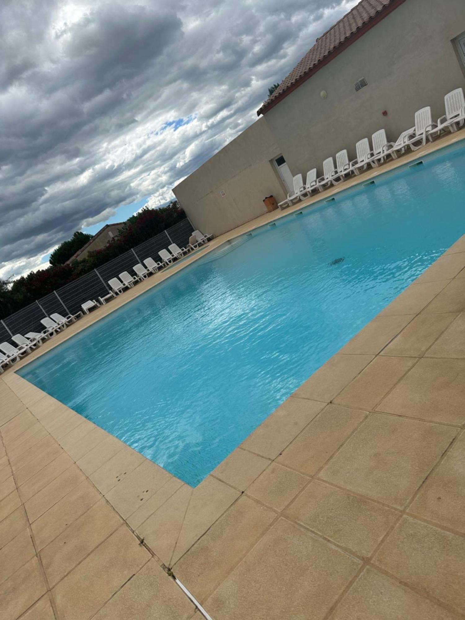 Maison Vacances Climatisee A 20 Minutes De La Mer Gallargues-le-Montueux Exterior foto